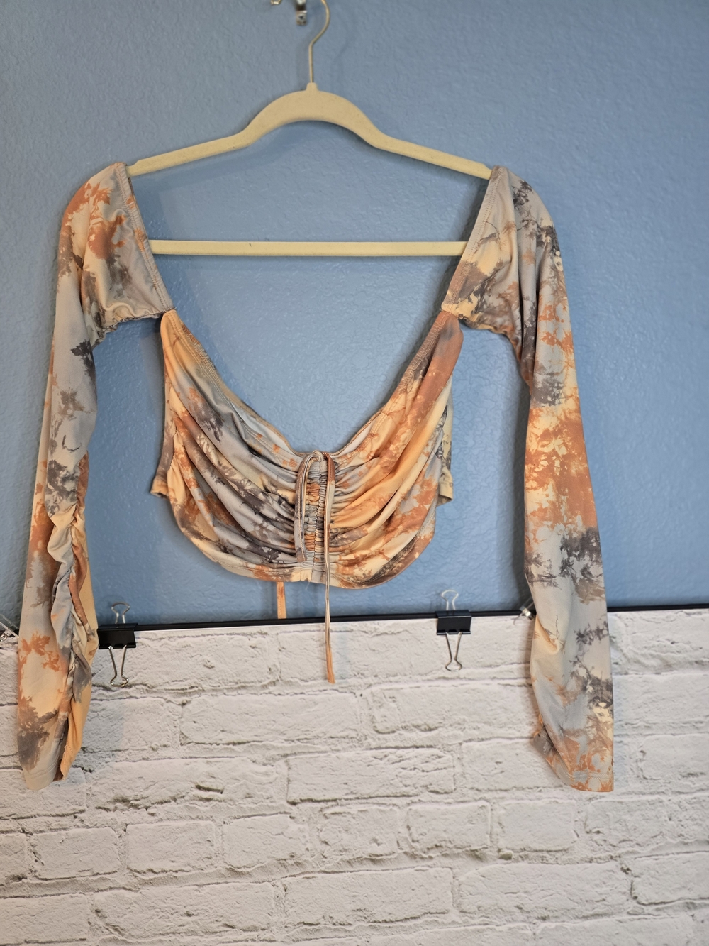 SHEIN Peach & Gray Ruched Tie-Back Long Sleeve Crop Top